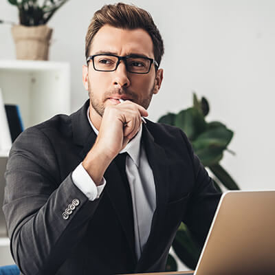 Владельцам бизнеса, предпринимателям, HR-менеджерам, cтартаперам, управленцам, финансистам, аналитикам, сотрудникам и руководителям компаний. <b>Всем, кто работает с наемными сотрудниками.</b>