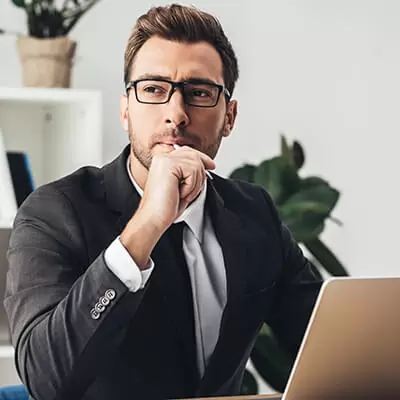 Владельцам бизнеса, предпринимателям, HR-менеджерам, cтартаперам, управленцам, финансистам, аналитикам, сотрудникам и руководителям компаний. <b>Всем, кто работает с наемными сотрудниками.</b>